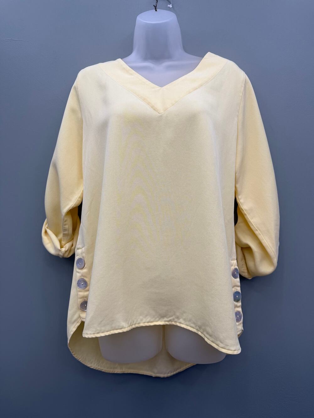 Soft Surroundings Butter Yellow Tencel Blouse Medium V Neck Roll Tab Sleeve